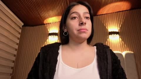 melanny_petite online show from April 8, 1:00 pm