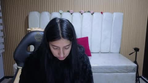 melanny_petite online show from April 16, 12:39 pm