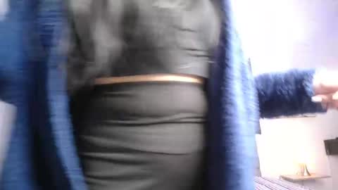 Snapshot of melanny_petite chatting on May 5, 11:29 am melanny_petite online show from May 5, 11:29 am