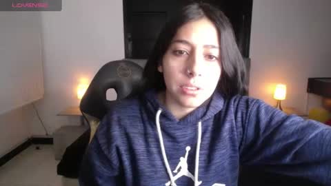 Snapshot of melanny_petite chatting on July 22, 12:08 pm melanny_petite online show from July 22, 12:08 pm