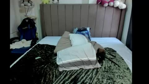 melany_cooper039 online show from July 24, 7:45 pm