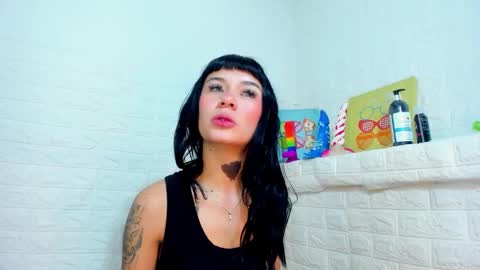 Snapshot of melanyharris chatting on October 13, 5:18 am MELANYHARRIS online show from October 13, 5:18 am