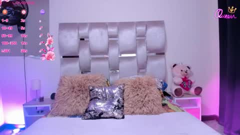 Snapshot of melanyshayk chatting on February 1, 4:00 am Melany online show from February 1, 4:00 am