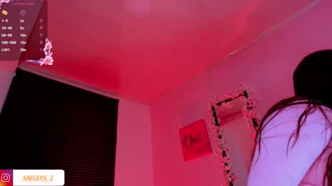 Snapshot of meleys_1 chatting on October 11, 12:21 am amelia online show from October 11, 12:21 am