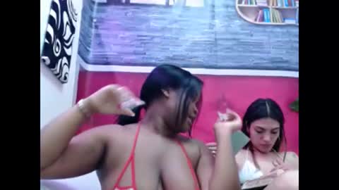 melhiza online show from December 27, 8:35 am