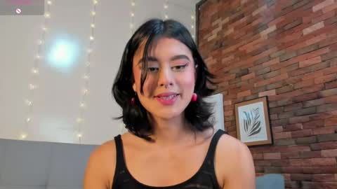 melifresita online show from December 11, 7:36 pm