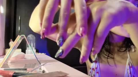 melifresita online show from September 26, 8:35 pm