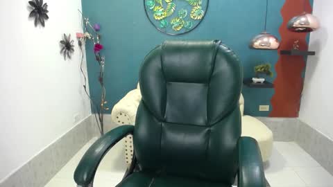 eli online show from January 6, 5:27 pm