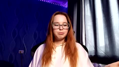 Snapshot of melinasandi chatting on April 6, 7:31 am Sofia online show from April 6, 7:31 am