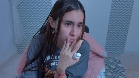 melisa528339 online show from October 6, 10:18 pm