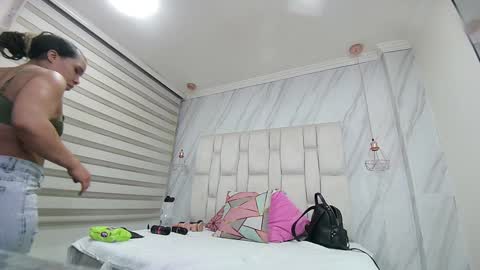 Melissa online show from February 1, 11:43 am