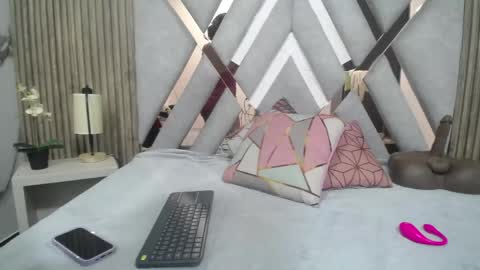 Snapshot of melisa_garcia chatting on April 23, 11:20 am Melissa online show from April 23, 11:20 am