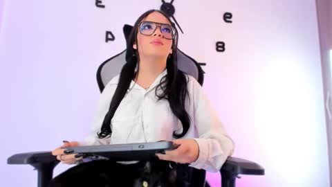 melisa_meow online show from February 2, 3:00 pm