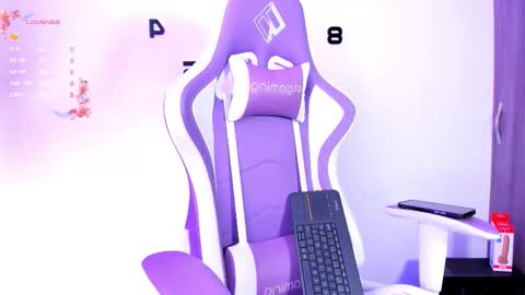 melisa_meow online show from March 10, 1:05 pm