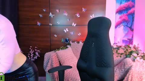 Snapshot of melisa_white1 chatting on January 4, 8:59 pm Melisa online show from January 4, 8:59 pm