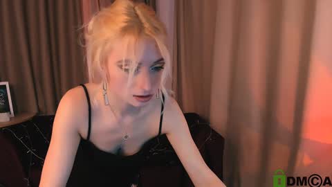 Snapshot of melisa_white1 chatting on January 25, 9:14 pm Melisa online show from January 25, 9:14 pm