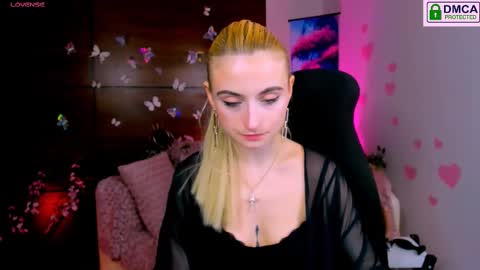 Snapshot of melisa_white1 chatting on February 24, 9:20 pm Melisa online show from February 24, 9:20 pm
