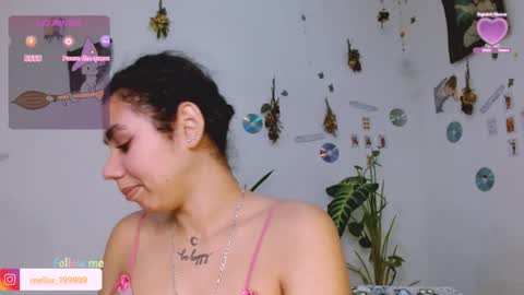 Snapshot of meliss1 chatting on April 19, 5:40 am melissa online show from April 19, 5:40 am