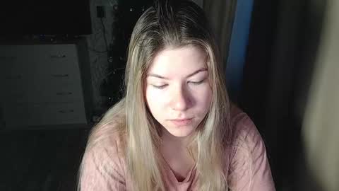 Snapshot of melissa__ray chatting on December 24, 3:16 am Melissa  Ray online show from December 24, 3:16 am