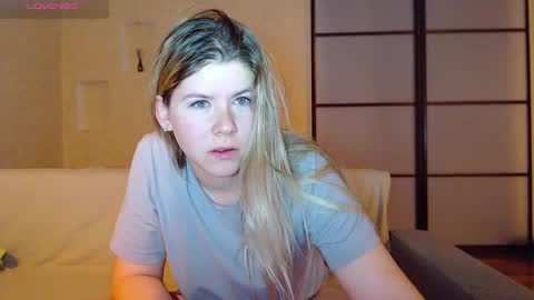 Snapshot of melissa__ray chatting on December 24, 11:11 pm Melissa  Ray online show from December 24, 11:11 pm