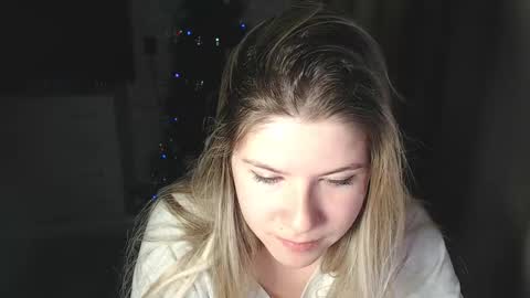 Snapshot of melissa__ray chatting on December 26, 6:12 pm Melissa  Ray online show from December 26, 6:12 pm