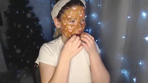 Snapshot of melissa__ray chatting on December 29, 7:32 pm Melissa  Ray online show from December 29, 7:32 pm