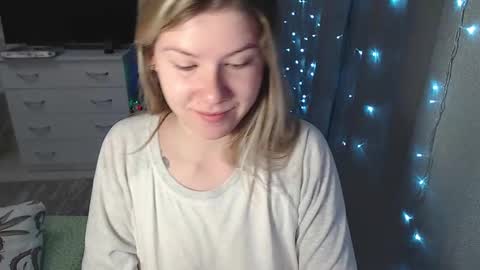 Snapshot of melissa__ray chatting on January 13, 2:18 am Melissa  Ray online show from January 13, 2:18 am