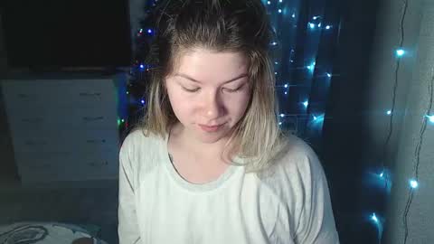 Snapshot of melissa__ray chatting on January 13, 9:31 pm Melissa  Ray online show from January 13, 9:31 pm