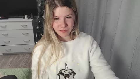 Snapshot of melissa__ray chatting on January 24, 8:22 pm Melissa  Ray online show from January 24, 8:22 pm