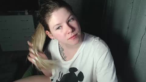 Snapshot of melissa__ray chatting on January 26, 6:37 pm Melissa  Ray online show from January 26, 6:37 pm