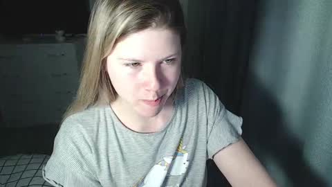 Snapshot of melissa__ray chatting on March 4, 4:41 pm Melissa  Ray online show from March 4, 4:41 pm