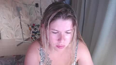 Snapshot of melissa__ray chatting on September 8, 6:40 pm Melissa  Ray online show from September 8, 6:40 pm