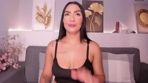 M E L I S S A online show from April 22, 3:53 am