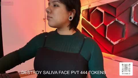 Lissa  online show from January 14, 6:35 pm