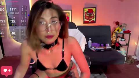 Snapshot of melissa_blazee chatting on September 12, 1:38 am melissa online show from September 12, 1:38 am