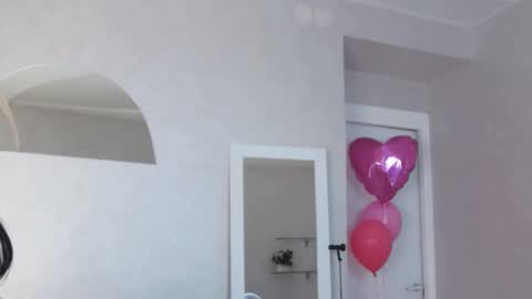 Hot Milf Melissa  ONLINE  Mon  Tue  Wed  Fr  Sun  - 9pm - 6amUTC3 online show from January 15, 9:40 pm