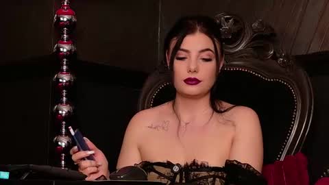 Melissa online show from July 14, 8:25 pm