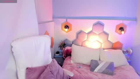 Melissa 3 online show from January 31, 11:45 pm