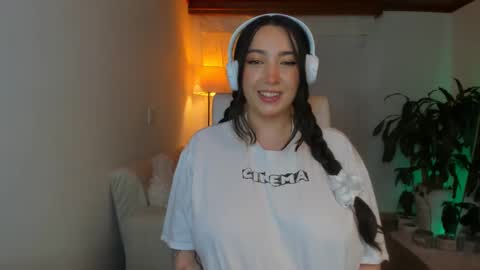 Melissa martiinez online show from December 28, 4:08 am