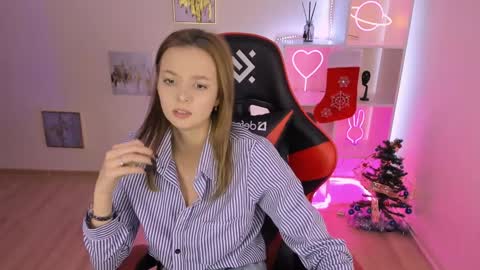 Melissa online show from December 14, 11:56 pm