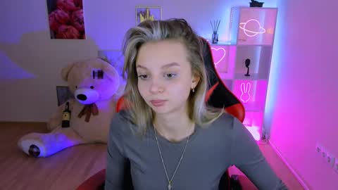 Melissa online show from January 20, 11:43 pm