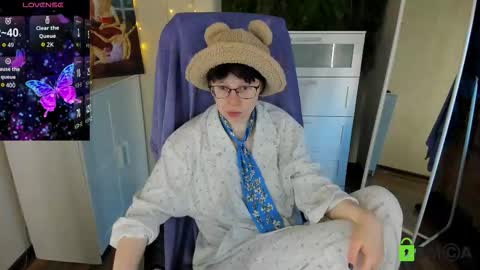 Melissa online show from October 8, 7:39 am