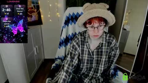 Melissa online show from October 23, 9:02 pm