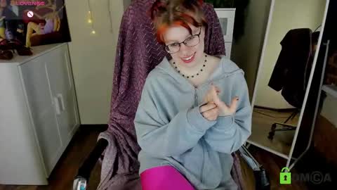 Melissa online show from November 15, 3:48 am