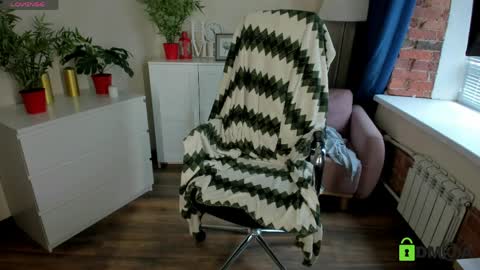 Melissa online show from June 1, 3:47 pm