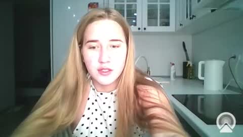 Snapshot of melissalii chatting on July 19, 11:36 am melissalii online show from July 19, 11:36 am