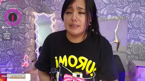 Snapshot of mellani_tay chatting on December 31, 9:21 am Mellani  online show from December 31, 9:21 am