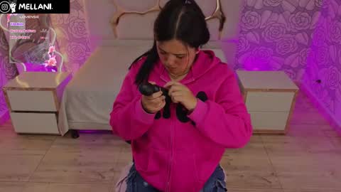 Snapshot of mellani_tay chatting on October 2, 3:24 am Mellani  online show from October 2, 3:24 am