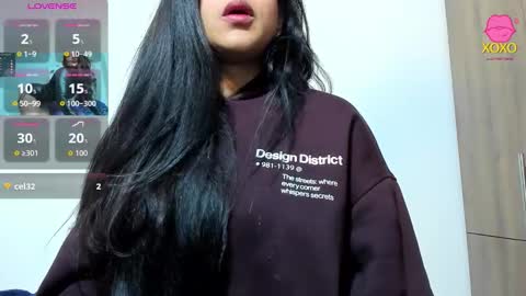 mellanie online show from November 25, 10:04 am