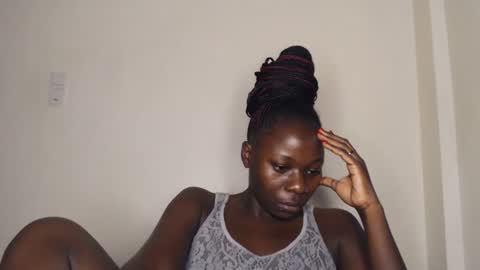 Snapshot of mellanin_pretty_ chatting on December 24, 4:44 am . online show from December 24, 4:44 am